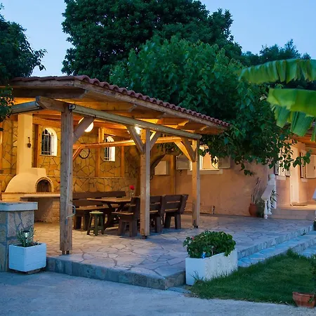 Apartment Retreat *