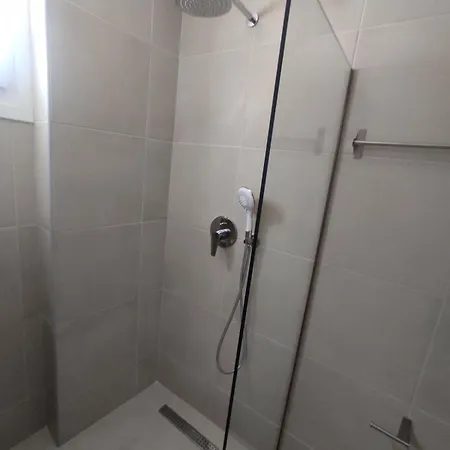 Retreat 公寓 斯巴达